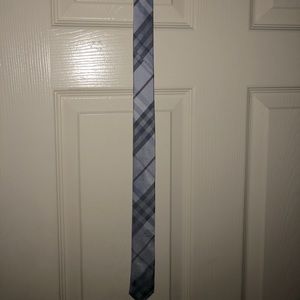 Men’s Burberry tie